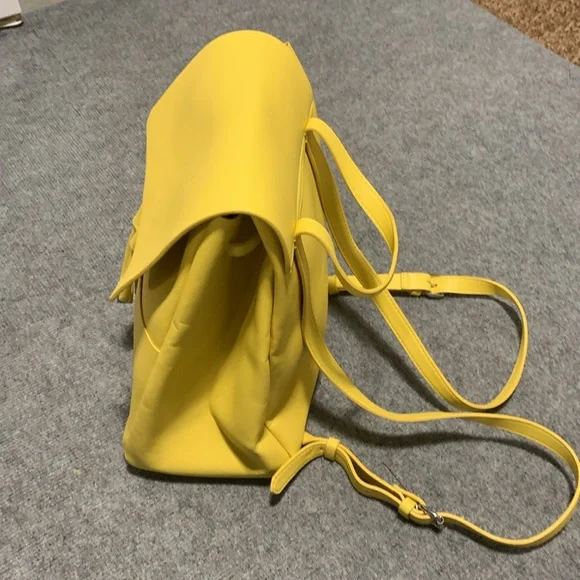 Backpack / purse - Picture 2 of 8